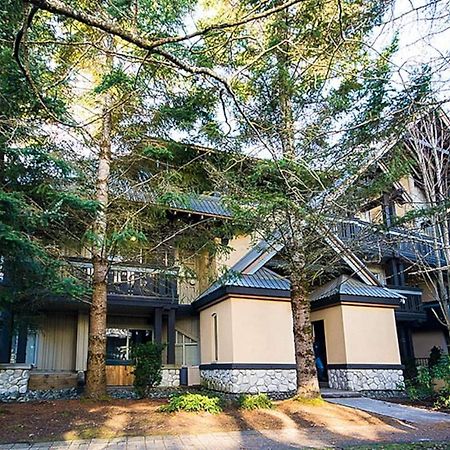 Lagoons By Cozystay Signature Whistler Bagian luar foto
