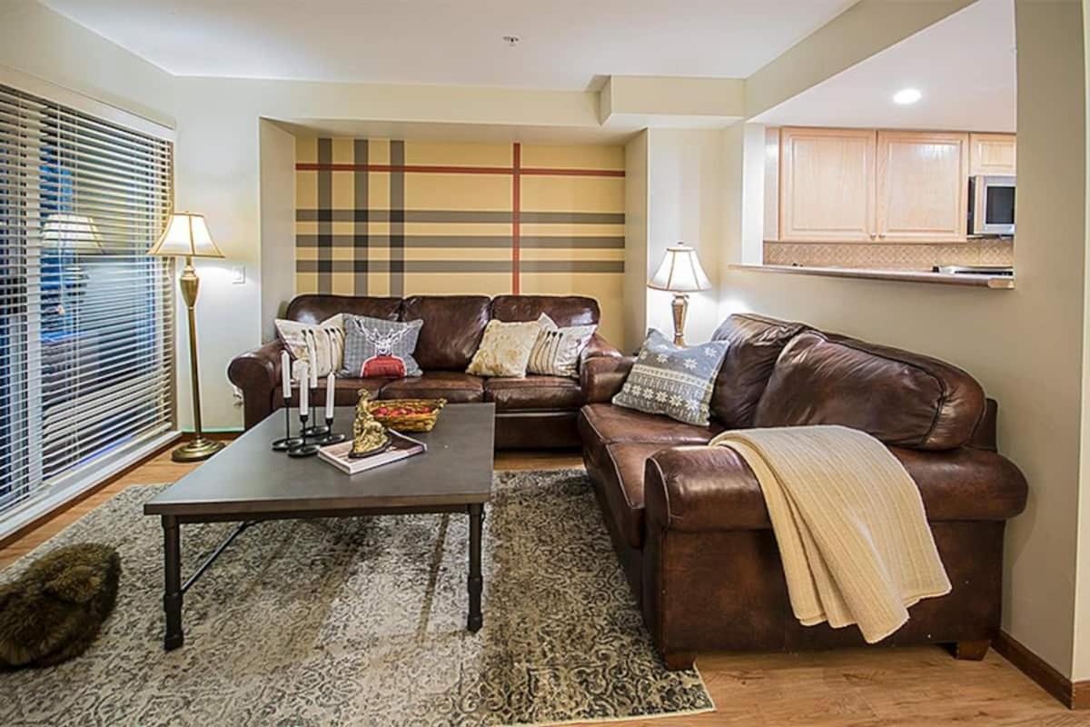 Lagoons By Cozystay Signature Whistler Bagian luar foto
